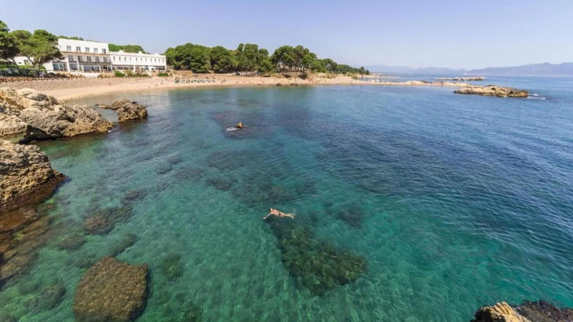 The Apartment In L' Escala 0*,